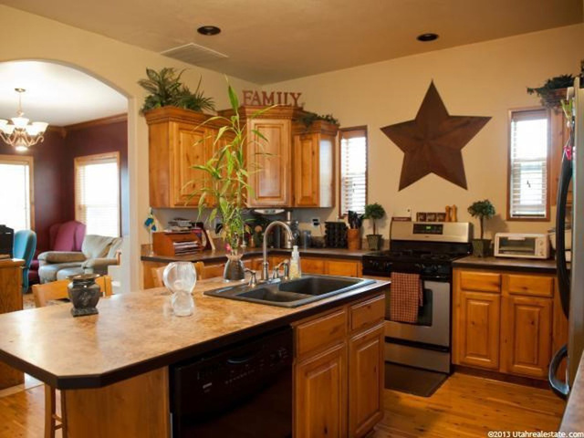 227 S 380 E, Mendon, UT 84325 — photo 8