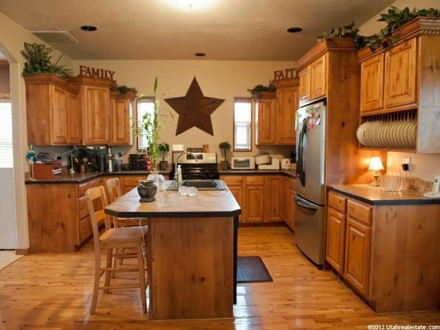 227 S 380 E, Mendon, UT 84325 — photo 9