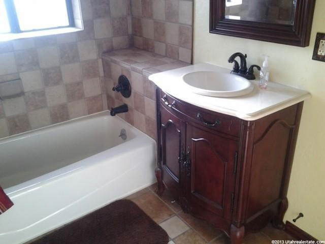 829 Castle Gate Rd, Helper, UT 84526 — photo 2