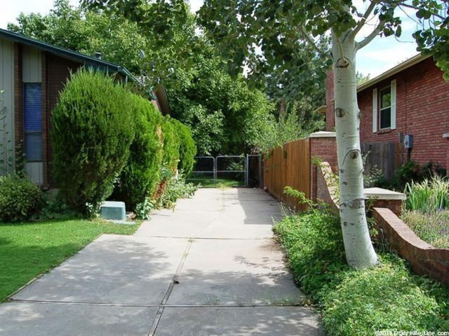6162 S 2125 E, Uintah, UT 84403 — photo 3