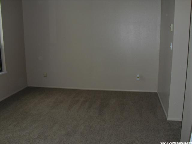 35 Parkcircle, Vernal, UT 84078 — photo 2
