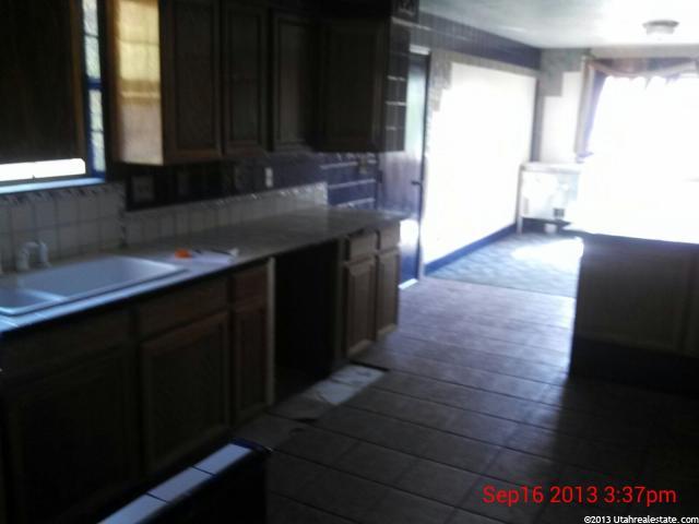 671 N 200 E, Kaysville, UT 84037 — photo 2
