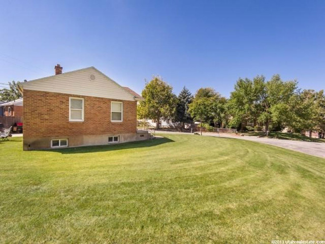 3936 S 2075 W, Roy, UT 84067 — photo 4