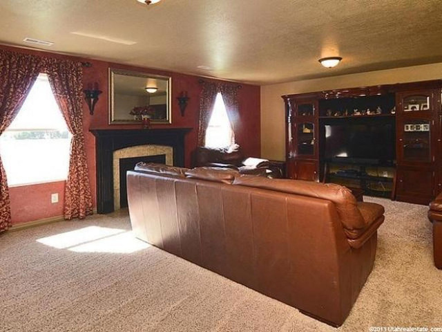 787 W 25 N, Clearfield, UT 84015 — photo 11
