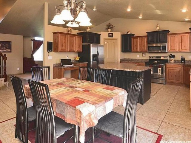 787 W 25 N, Clearfield, UT 84015 — photo 10