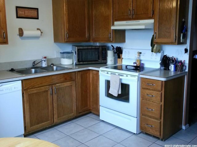 488 E 200 S #A1, Clearfield, UT 84015 — photo 8