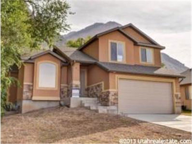 962 N Mountain Rd E, Ogden, UT 84404