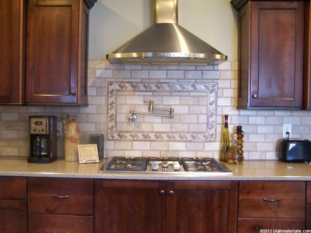 831 E 3575, North Ogden, UT 84414 — photo 5