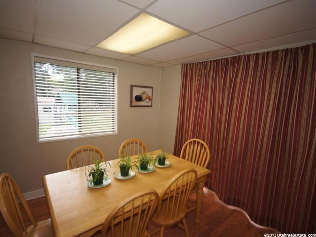 668 E Crestwood Cir, Bountiful, UT 84010 — photo 2