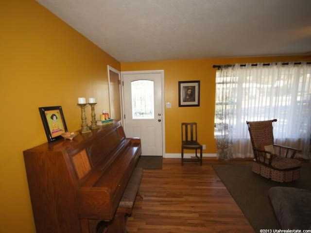 668 E Crestwood Cir, Bountiful, UT 84010 — photo 11