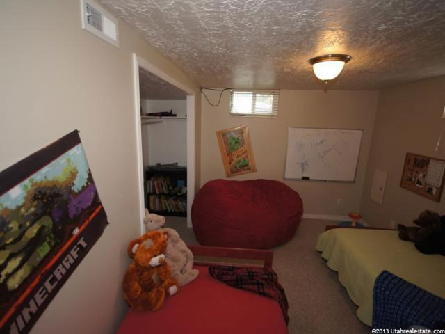 668 E Crestwood Cir, Bountiful, UT 84010 — photo 6