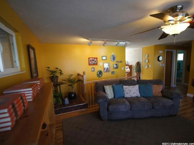 668 E Crestwood Cir, Bountiful, UT 84010 — photo 9