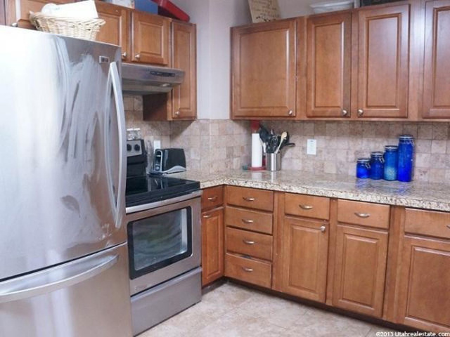 3924 S 2275 W, Roy, UT 84067 — photo 5