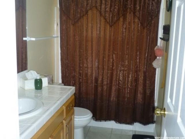 764 W 4075 S, Riverdale, UT 84405 — photo 8
