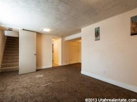230 Lakeview Dr, Clearfield, UT 84015 — photo 11