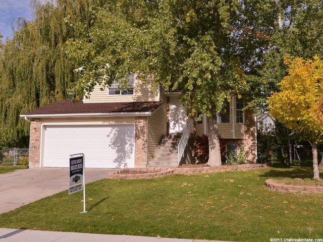 2374 W 2120 N, Clinton, UT 84015