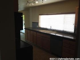 210 E Nicoletti Dr S, Midvale, UT 84047 — photo 7