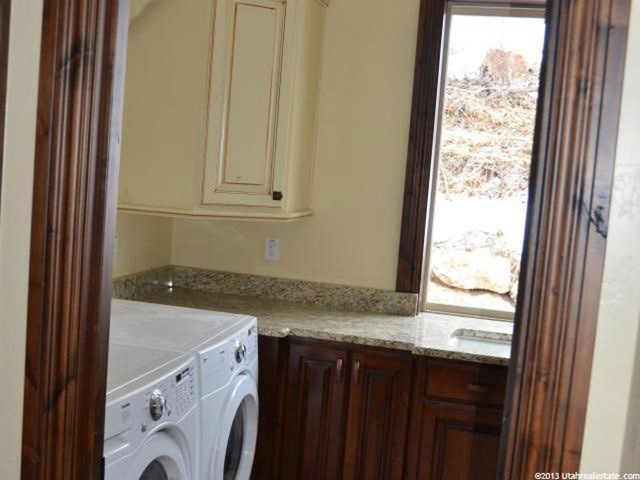 1823 S Bountiful Blvd E, Bountiful, UT 84010 — photo 4