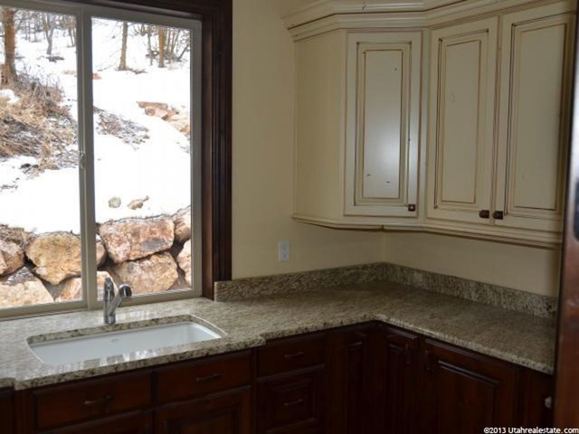 1823 S Bountiful Blvd E, Bountiful, UT 84010 — photo 5