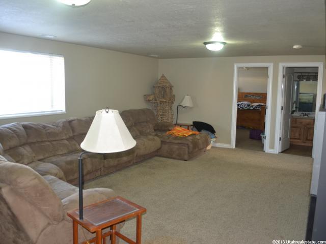 4894 W 4825 S, Hooper, UT 84315 — photo 2
