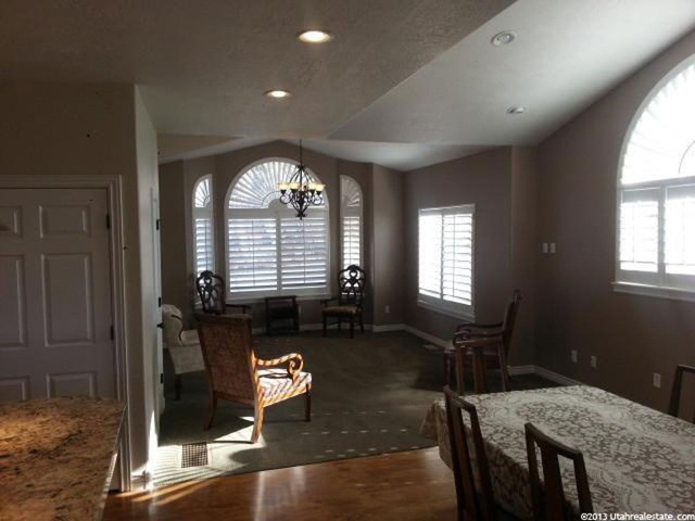 1092 S Barton E, Bountiful, UT 84010 — photo 8