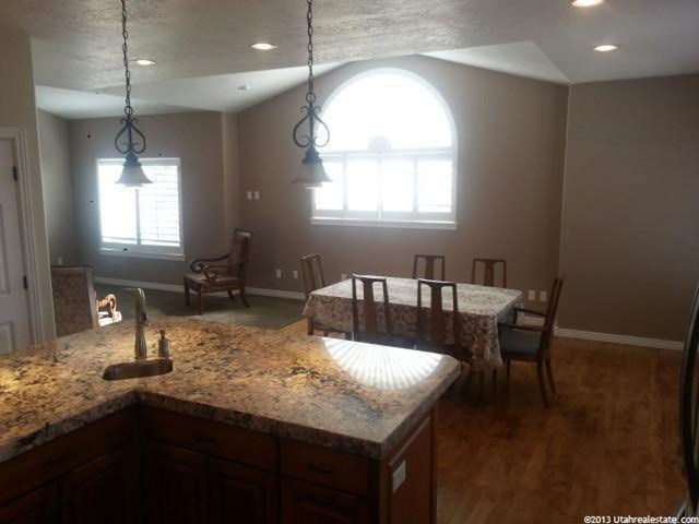 1092 S Barton E, Bountiful, UT 84010 — photo 10