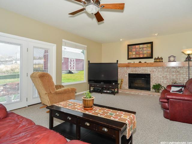 9951 S Summit View Dr E, Sandy, UT 84092 — photo 11
