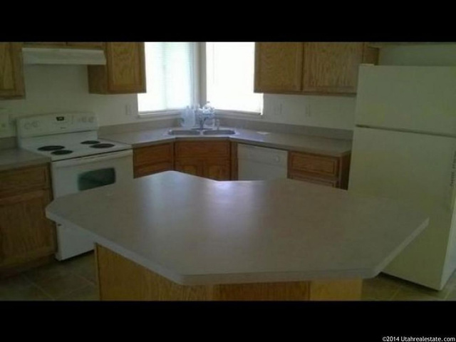 1832 N 2530 W, Clinton, UT 84015 — photo 2