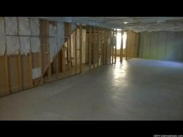 1832 N 2530 W, Clinton, UT 84015 — photo 11