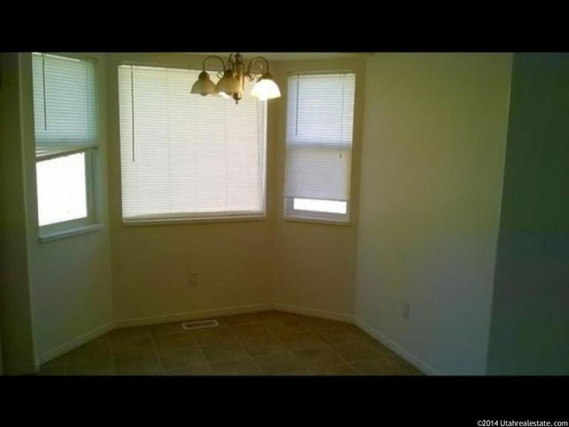 1832 N 2530 W, Clinton, UT 84015 — photo 3