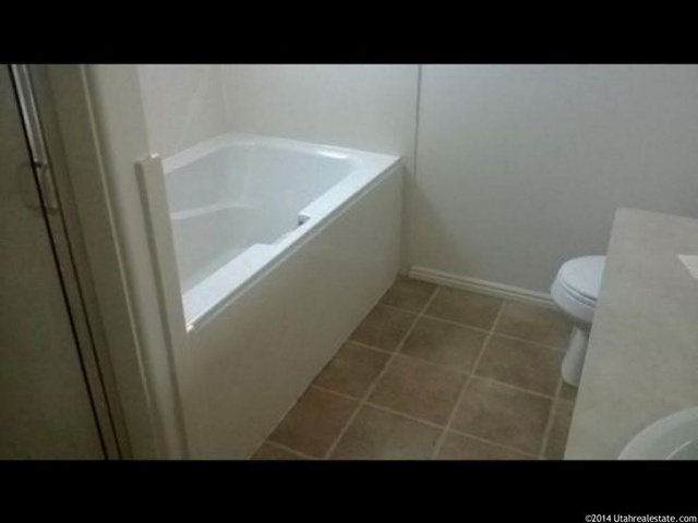 1832 N 2530 W, Clinton, UT 84015 — photo 8