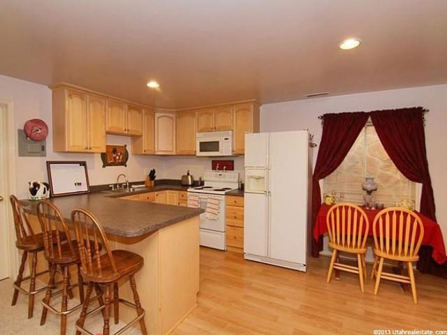 2186 Oak Leaf, Sandy, UT 84092 — photo 10