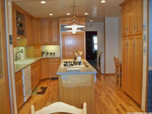 281 W Center, Aurora, UT 84620 — photo 4