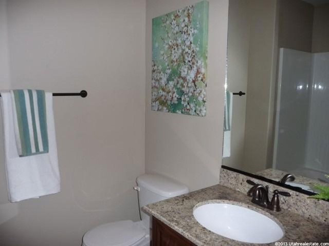 429 E 2170 N, North Logan, UT 84341 — photo 11
