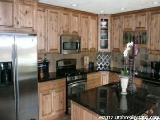 1680 E Fieldcrest Ln, Holladay, UT 84117 — photo 5