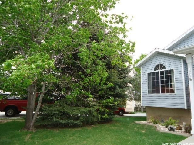 433 W 2425 N, Harrisville, UT 84414 — photo 5