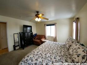 381 E 3350 N, North Ogden, UT 84414 — photo 9
