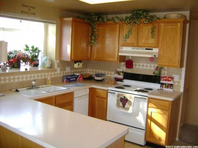 998 E 1000 N, Layton, UT 84040 — photo 3