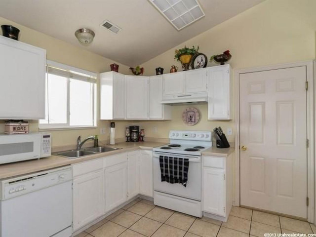 1999 N 1615 W, Clinton, UT 84015 — photo 11