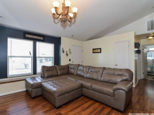 1999 N 1615 W, Clinton, UT 84015 — photo 6
