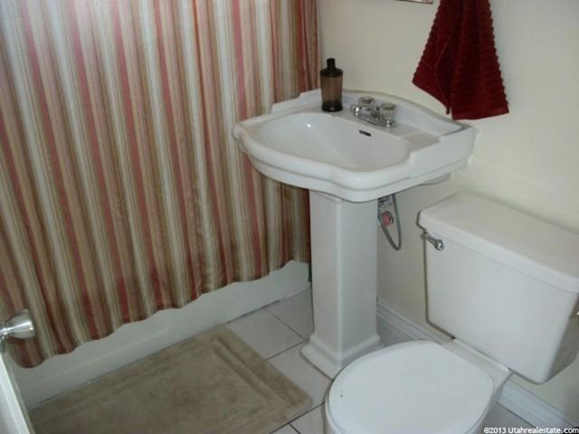 169 E Ross Dr, Clearfield, UT 84015 — photo 7