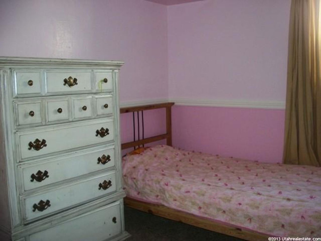 169 E Ross Dr, Clearfield, UT 84015 — photo 9