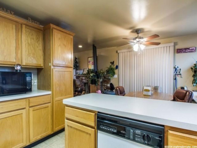 998 E 1000 N, Layton, UT 84040 — photo 11