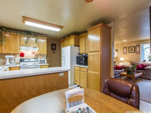 998 E 1000 N, Layton, UT 84040 — photo 10