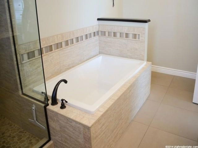 2847 View Crest Cir, North Logan, UT 84341 — photo 6