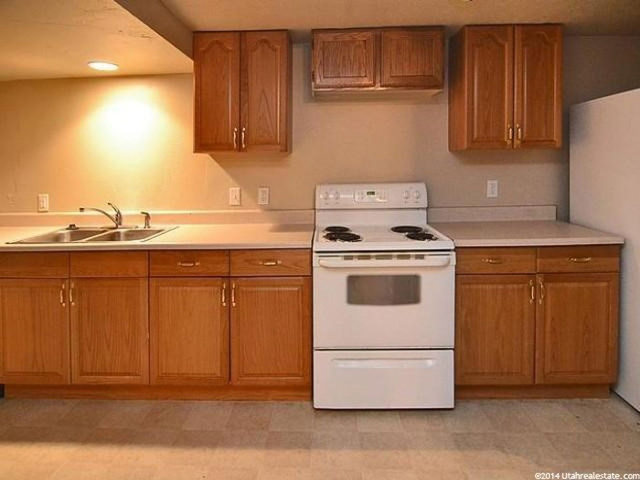 257 W 400 N, Bountiful, UT 84010 — photo 8