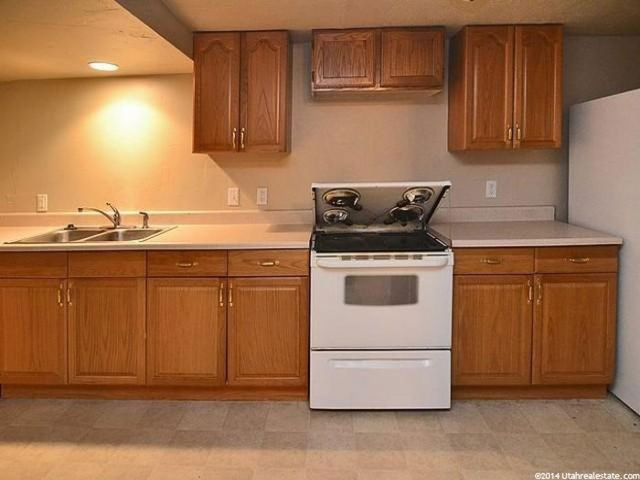 257 W 400 N, Bountiful, UT 84010 — photo 9
