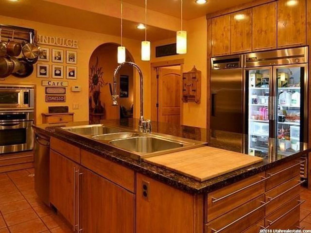 2371 S Maple Hills Dr E, Bountiful, UT 84010 — photo 12