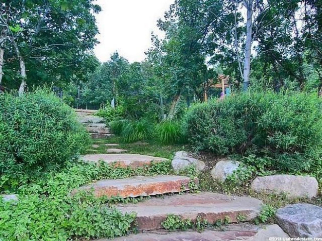 2371 S Maple Hills Dr E, Bountiful, UT 84010 — photo 5