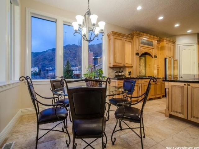 270 S Temple View Cir, Bountiful, UT 84010 — photo 12